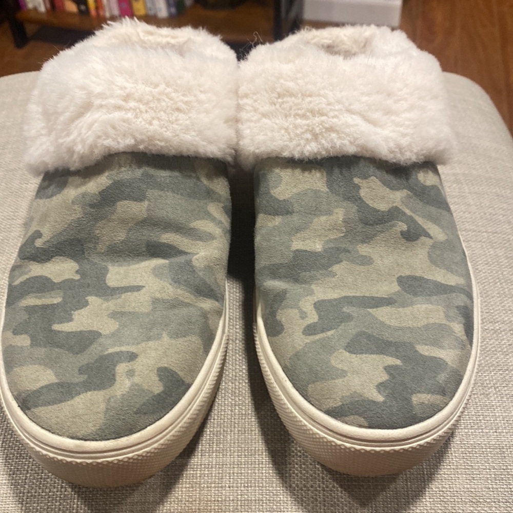 Dr. Scholl’s Slip-on Sporty Mules - Picture 3 of 6